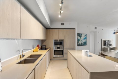 Copropriété à louer à Hollywood, Floride: 1 chambre, 79.15 m2 № 1861587 - photo 4