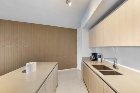 Copropriété à louer à Hollywood, Floride: 1 chambre, 79.15 m2 № 1861587 - photo 5