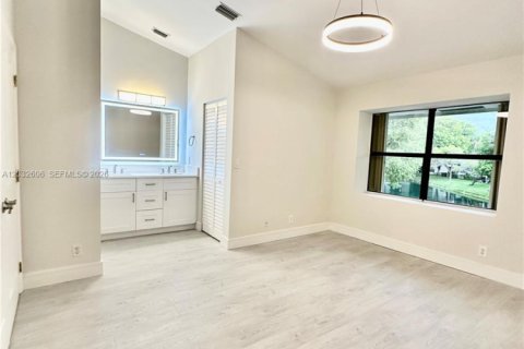 Condominio en alquiler en Coconut Creek, Florida, 2 dormitorios, 115.57 m2 № 2077609 - foto 29