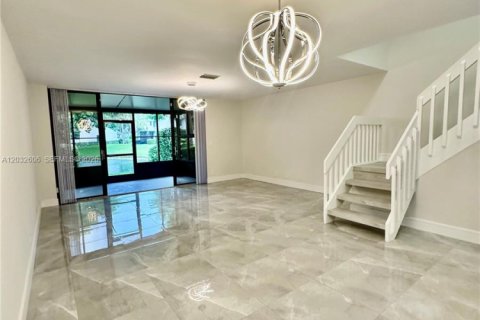 Condominio en alquiler en Coconut Creek, Florida, 2 dormitorios, 115.57 m2 № 2077609 - foto 12