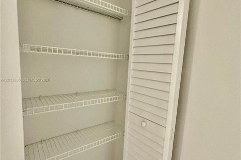 Condominio en alquiler en Coconut Creek, Florida, 2 dormitorios, 115.57 m2 № 2077609 - foto 25