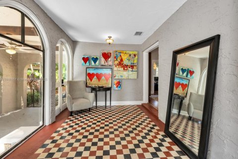 House in Coral Gables, Florida 3 bedrooms, 133.69 sq.m. № 1893031 - photo 4
