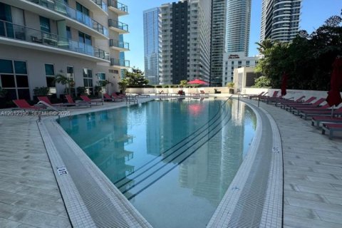 Condo in Miami, Florida, 1 bedroom  № 2171140 - photo 7
