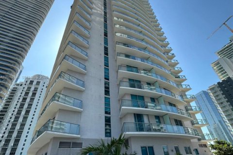 Condo in Miami, Florida, 1 bedroom  № 2171140