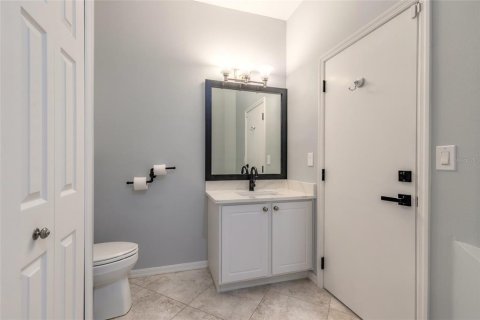 House in Edgewater, Florida 4 bedrooms, 206.06 sq.m. № 2430386 - photo 30