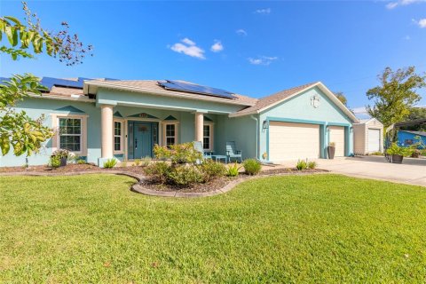 House in Edgewater, Florida 4 bedrooms, 206.06 sq.m. № 2430386 - photo 3