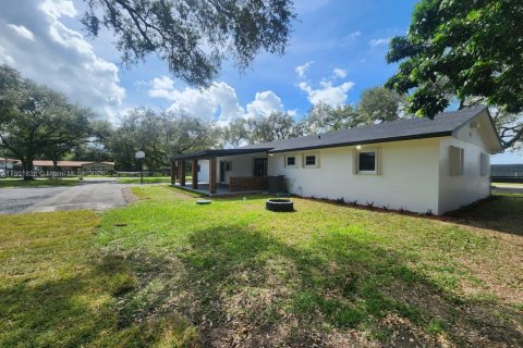 Casa en venta en Homestead, Florida, 5 dormitorios, 229 m2 № 1965857 - foto 8