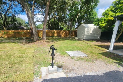 Casa en venta en Homestead, Florida, 5 dormitorios, 229 m2 № 1965857 - foto 9