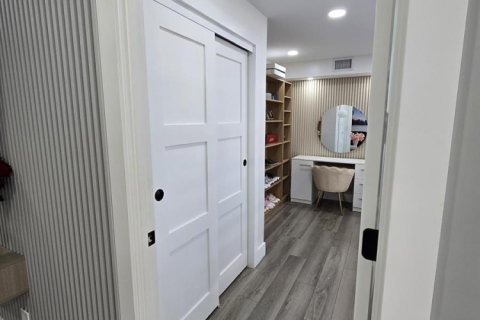 Купить кондоминиум в Майами-Бич, Флорида 3 комнаты, 96.8м2, № 2146695 - фото 22