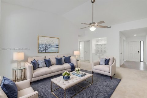 Купить виллу или дом в Палм Сити, Флорида 7 комнат, 143.26м2, № 1942181 - фото 14