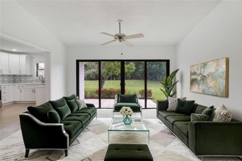 Купить виллу или дом в Палм Сити, Флорида 7 комнат, 143.26м2, № 1942181 - фото 21