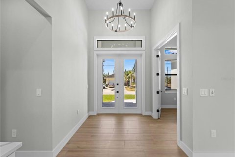 House in Port Charlotte, Florida 3 bedrooms, 201.6 sq.m. № 1673143 - photo 5