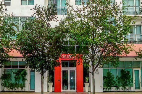 Condo in Miami, Florida, 1 bedroom  № 2066066 - photo 15