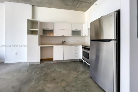 Condo in Miami, Florida, 1 bedroom  № 2066066 - photo 6