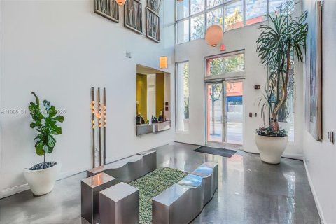 Condo in Miami, Florida, 1 bedroom  № 2066066 - photo 10