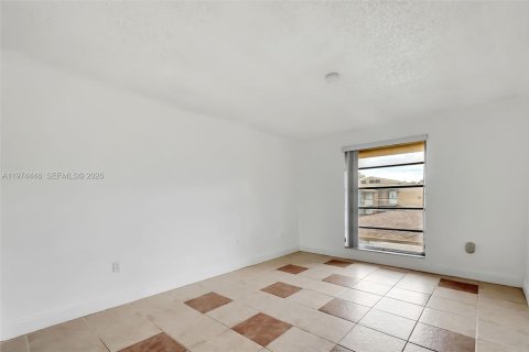 Купить кондоминиум в Майами, Флорида 1 спальня, 69.68м2, № 2036259 - фото 14