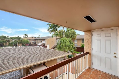 Купить кондоминиум в Майами, Флорида 1 спальня, 69.68м2, № 2036259 - фото 4