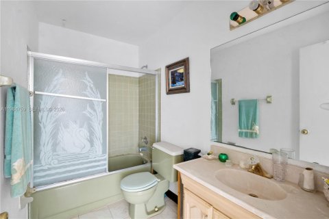 Copropriété à vendre à Tamarac, Floride: 2 chambres, 99.59 m2 № 2048050 - photo 10