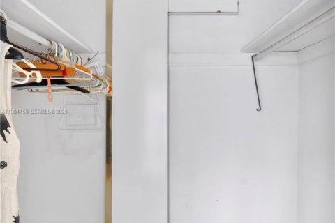 Copropriété à vendre à Tamarac, Floride: 2 chambres, 99.59 m2 № 2048050 - photo 8