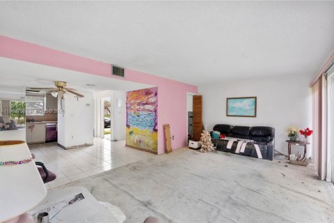 Copropriété à vendre à Tamarac, Floride: 2 chambres, 99.59 m2 № 2048050 - photo 4