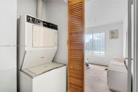 Copropriété à vendre à Tamarac, Floride: 2 chambres, 99.59 m2 № 2048050 - photo 13