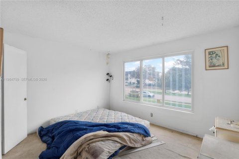 Copropriété à vendre à Tamarac, Floride: 2 chambres, 99.59 m2 № 2048050 - photo 9