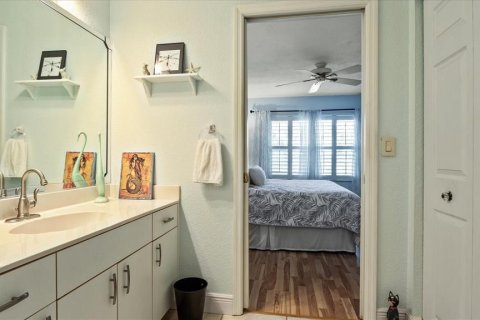 Condo in North Port, Florida, 2 bedrooms  № 1551843 - photo 26