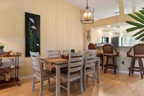 Condo in North Port, Florida, 2 bedrooms  № 1551843 - photo 10