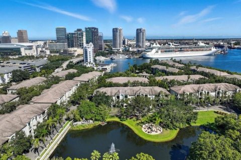 Condo in Tampa, Florida, 1 bedroom  № 2197247
