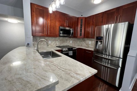 Condominio en venta en Tampa, Florida, 1 dormitorio, 83.61 m2 № 2197247 - foto 16