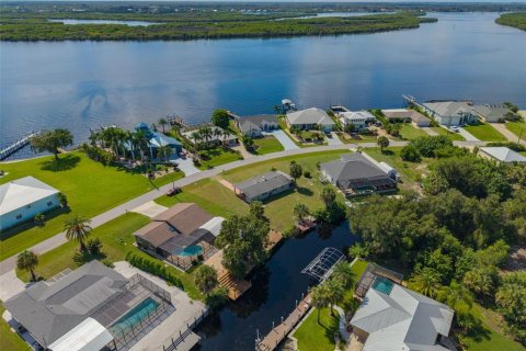 Villa ou maison à vendre à Punta Gorda, Floride: 3 chambres, 100.71 m2 № 2330971 - photo 29