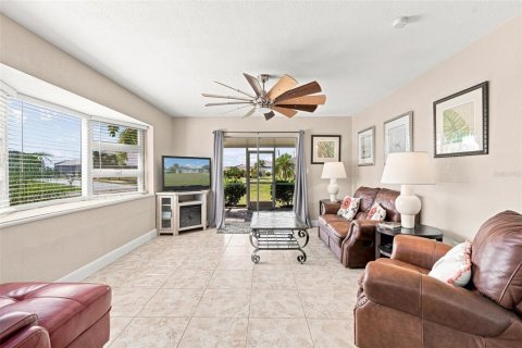 Villa ou maison à vendre à Punta Gorda, Floride: 3 chambres, 100.71 m2 № 2330971 - photo 6