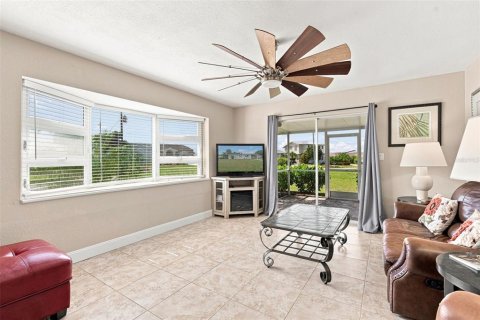 Villa ou maison à vendre à Punta Gorda, Floride: 3 chambres, 100.71 m2 № 2330971 - photo 17