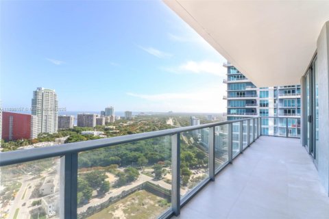 Copropriété à vendre à Miami, Floride: 3 chambres, 107.21 m2 № 1949419 - photo 2