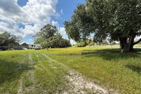 Terreno en venta en Clewiston, Florida № 1957769 - foto 15
