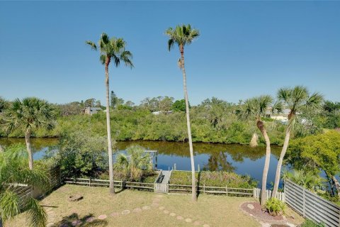 Casa en venta en Venice, Florida, 2 dormitorios, 180.42 m2 № 1718480 - foto 1