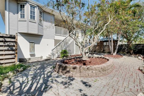 Casa en venta en Venice, Florida, 2 dormitorios, 180.42 m2 № 1718480 - foto 2
