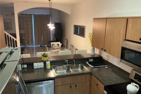 Adosado en venta en Kissimmee, Florida, 3 dormitorios, 136.38 m2 № 1908682 - foto 9