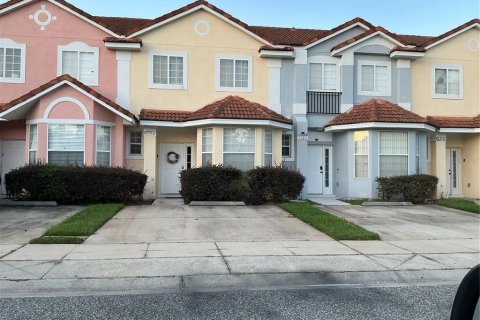 Adosado en venta en Kissimmee, Florida, 3 dormitorios, 136.38 m2 № 1908682 - foto 1