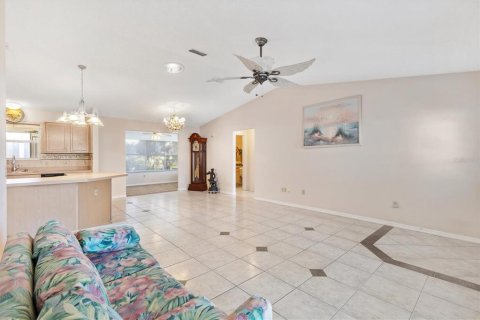 Villa ou maison à vendre à The Villages, Floride: 2 chambres, 128.48 m2 № 1570397 - photo 6