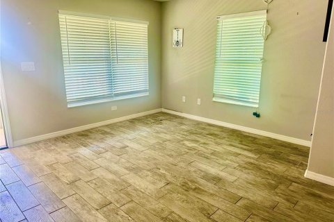 House in Saint Petersburg, Florida 3 bedrooms, 130.06 sq.m. № 1905481 - photo 21