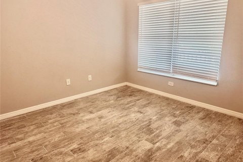 House in Saint Petersburg, Florida 3 bedrooms, 130.06 sq.m. № 1905481 - photo 20