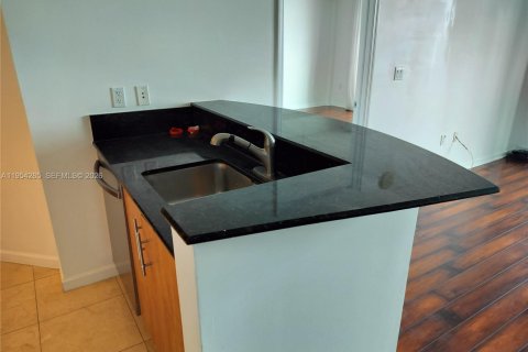 Copropriété à louer à North Bay Village, Floride: 2 chambres, 116.22 m2 № 2010911 - photo 12