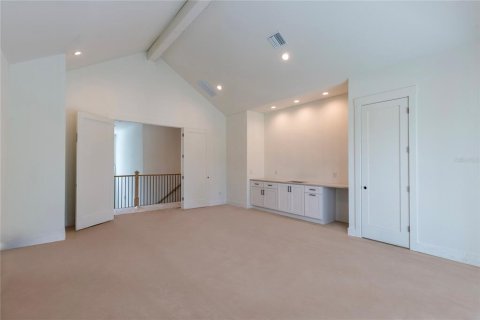 Casa en venta en Tampa, Florida, 5 dormitorios, 463.4 m2 № 1758101 - foto 12