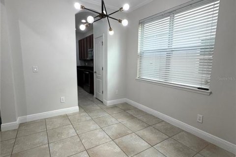 Villa ou maison à louer à Windermere, Floride: 4 chambres, 183.02 m2 № 2112649 - photo 8