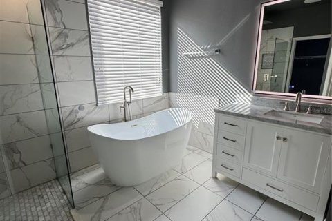 Villa ou maison à louer à Windermere, Floride: 4 chambres, 183.02 m2 № 2112649 - photo 14