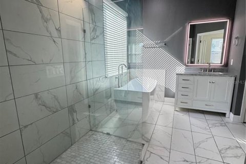 Villa ou maison à louer à Windermere, Floride: 4 chambres, 183.02 m2 № 2112649 - photo 13