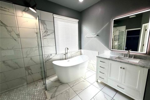 Villa ou maison à louer à Windermere, Floride: 4 chambres, 183.02 m2 № 2112649 - photo 11