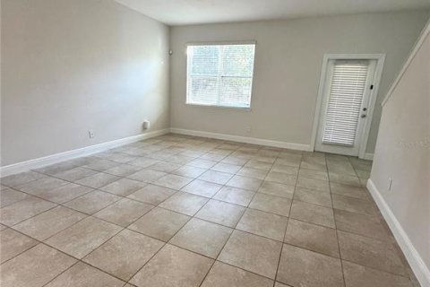Villa ou maison à louer à Windermere, Floride: 4 chambres, 183.02 m2 № 2112649 - photo 2