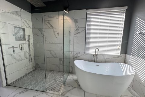Villa ou maison à louer à Windermere, Floride: 4 chambres, 183.02 m2 № 2112649 - photo 12